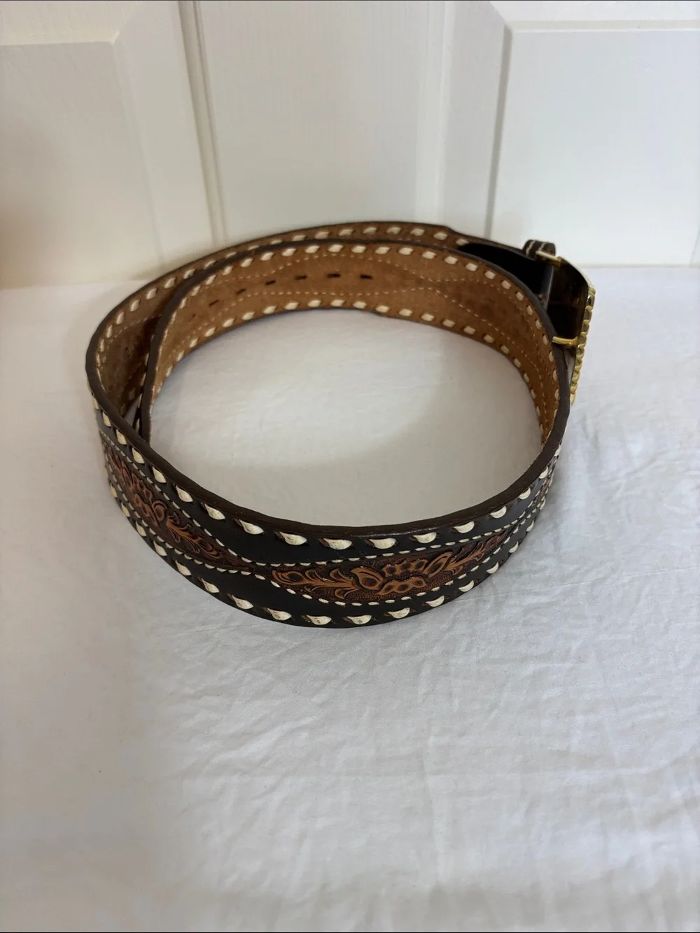 Justin Hand Tooled Western Belt Size 34 #637D with vintage replacement buckle